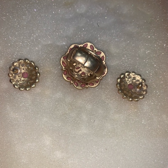 Pink Ring and Earring Set - Picture 2 of 3